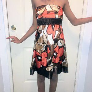 FALL COLORED STRAPLESS FLORAL DRESS  NWOT